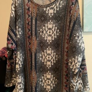 3xl P and Rose top, tribal pattern